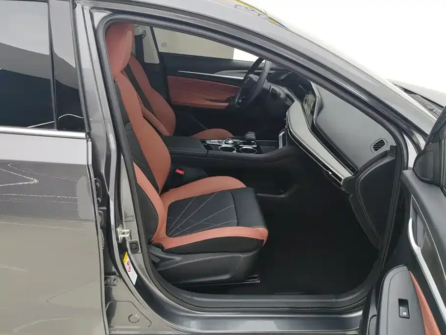 Changan Eado 2024 PLUS Blue Whale NE 1.4T GDI DCT High Performance Edition — Фото автомобиля 8