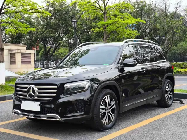Фотография автомобиля — Mercedes-Benz GLB-Class