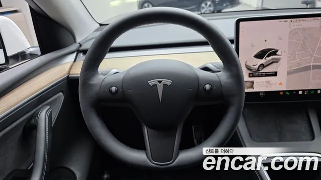 Tesla Model Y — Фото автомобиля 22