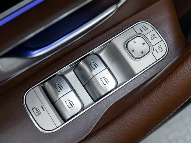 Mercedes-Benz GLE-Class — Фото автомобиля 25