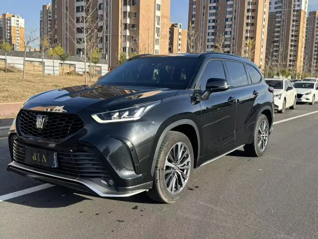 Toyota Crown Kluger — Фото автомобиля 2