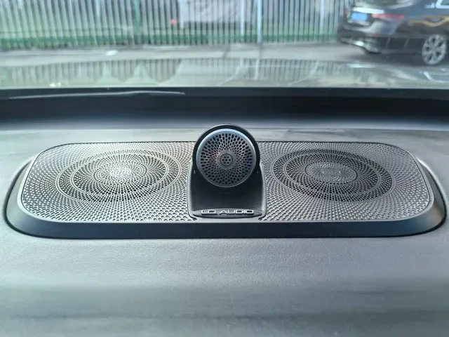 Li Auto ONE — Фото автомобиля 25