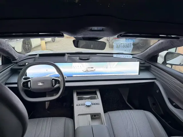 Geely Galaxy E8 — Фото автомобиля 5