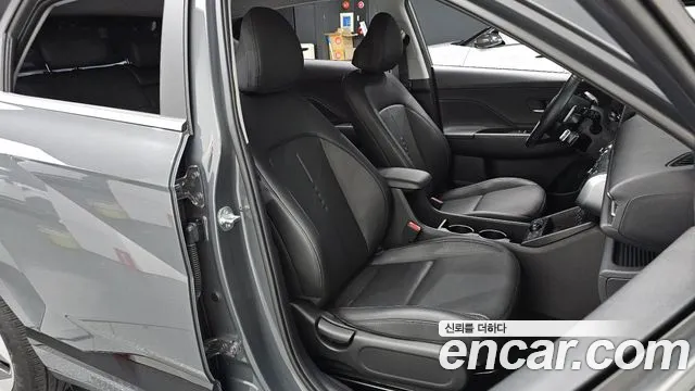 Hyundai Kona SX2 — Фото автомобиля 16