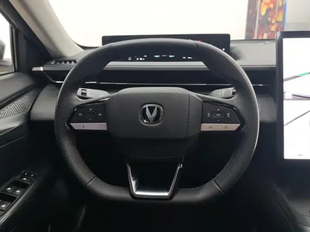 Changan Eado — Фото автомобиля 15