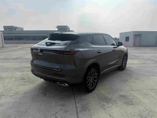 Changan UNI-Z — Фото автомобиля 9