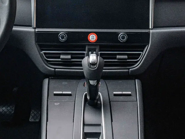 Porsche Macan — Фото автомобиля 15