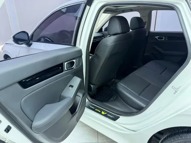 Honda Civic — Фото автомобиля 15