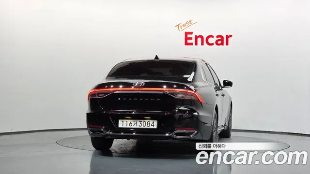 Hyundai Grandeur Grandeur (New) — Фото автомобиля 4
