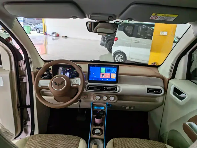 Wuling Hongguang Mini EV — Фото автомобиля 12