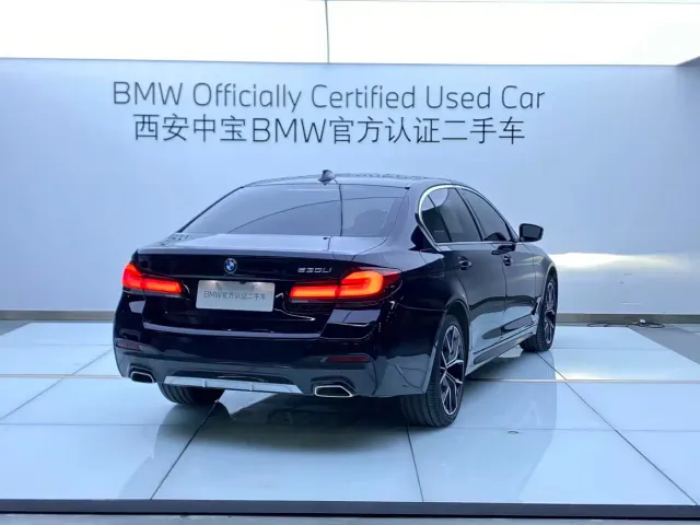 BMW 5 Series — Фото автомобиля 5