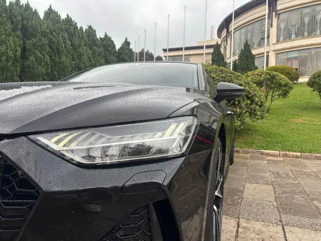 Audi A7L — Фото автомобиля 5