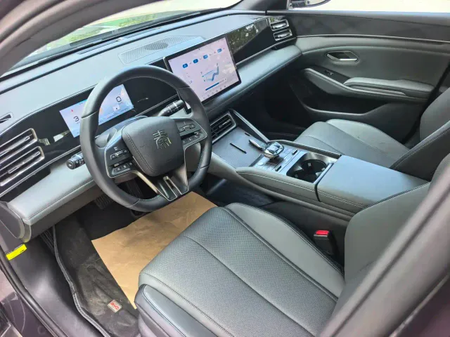 BYD Qin L 2024 DM-i 120KM Superior Edition — Фото автомобиля 9