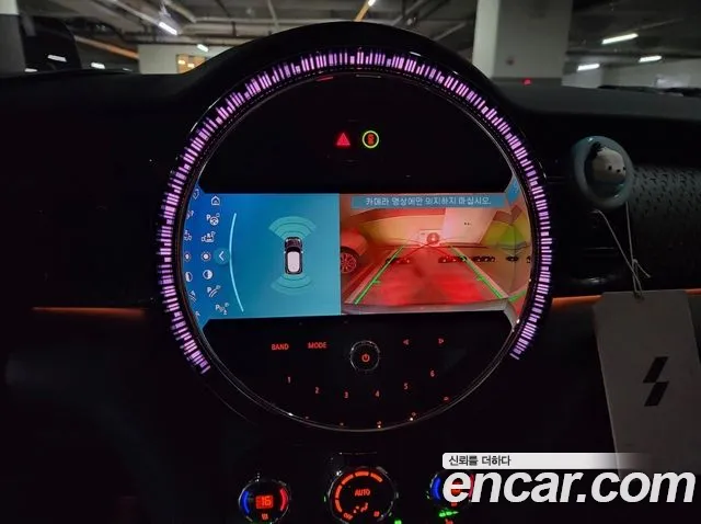 MINI Cooper Cooper Electric — Фото автомобиля 10