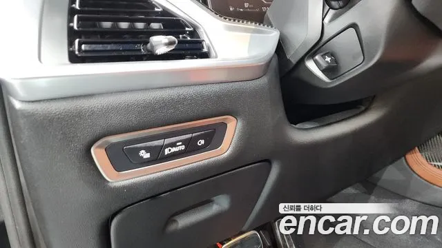BMW X7 — Фото автомобиля 23