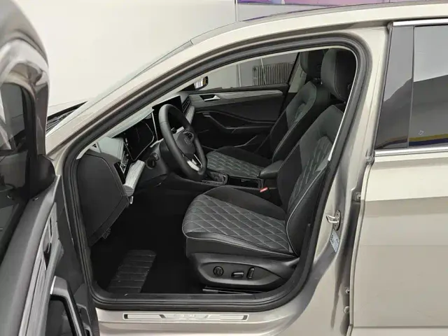 Volkswagen Sagitar — Фото автомобиля 9