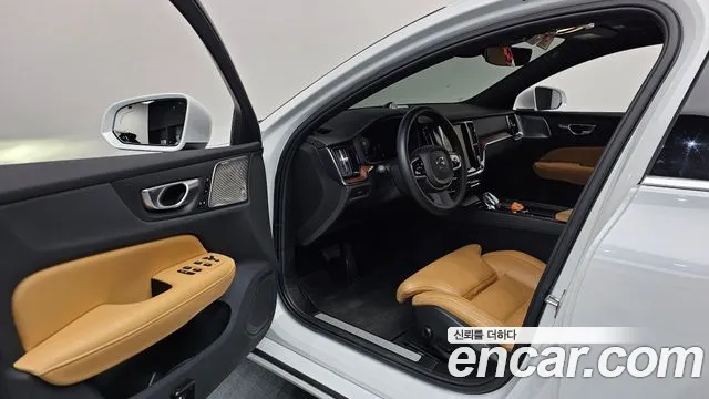 Вольво S60 S60 третьего поколения B5 Ultimate Bright — Фото автомобиля 10