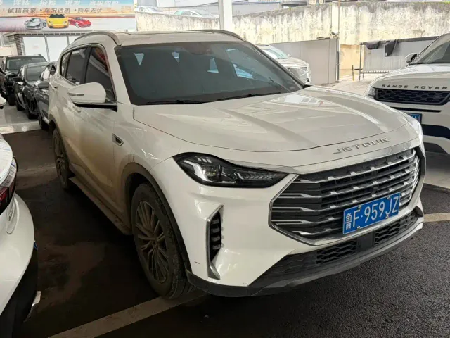 Jetour X70 Plus — Фото автомобиля 3