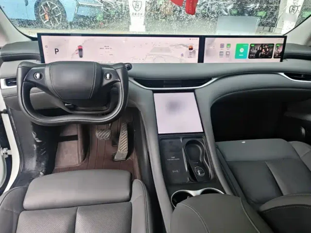 IM Motors LS6 — Фото автомобиля 9