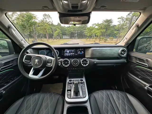 Tank Tank 300 2023 Off-Road Edition 2.0T Challenger — Фото автомобиля 13