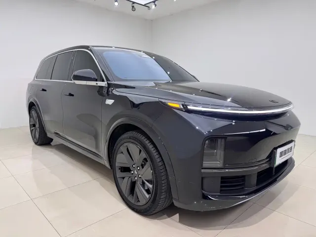Li Auto L9 — Фото автомобиля 3