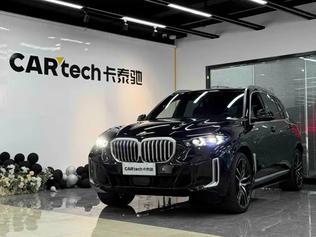 Фотография автомобиля — BMW X5