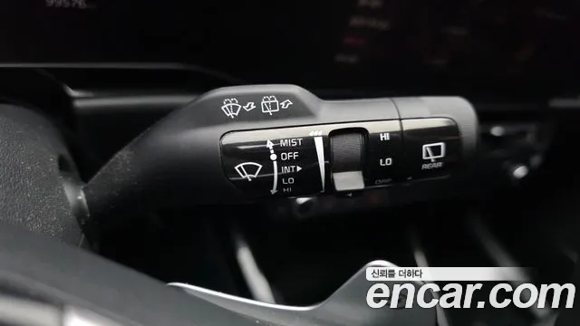 Kia Niro — Фото автомобиля 28