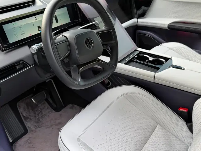 HiPhi HiPhi X 2021 Flagship Edition 6-Seater — Фото автомобиля 9