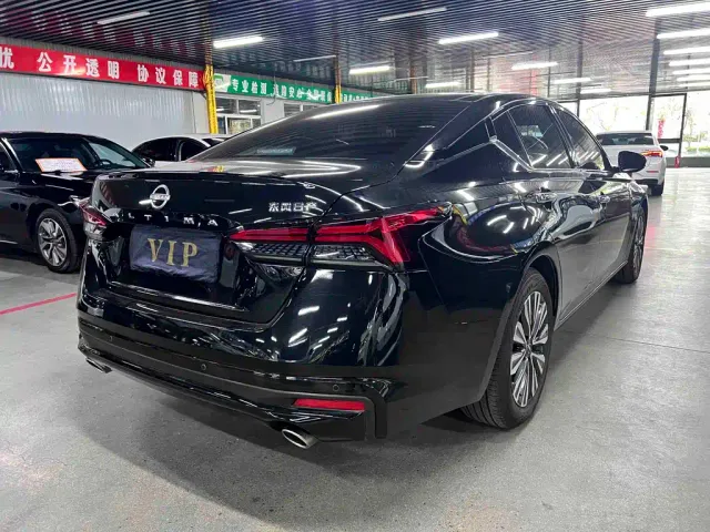 Nissan Teana — Фото автомобиля 6