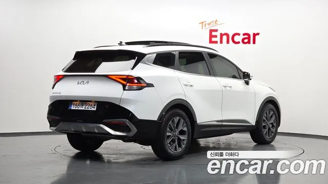 Kia Sportage Sportage 5-е поколение Бензин 1.6 турбо 2WD — Фото автомобиля 2