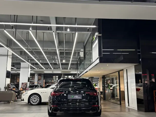 Audi RS 4 — Фото автомобиля 18
