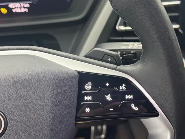 Audi Q5 e-tron — Фото автомобиля 30