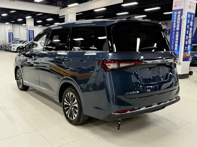 Wuling Jiachen — Фото автомобиля 6
