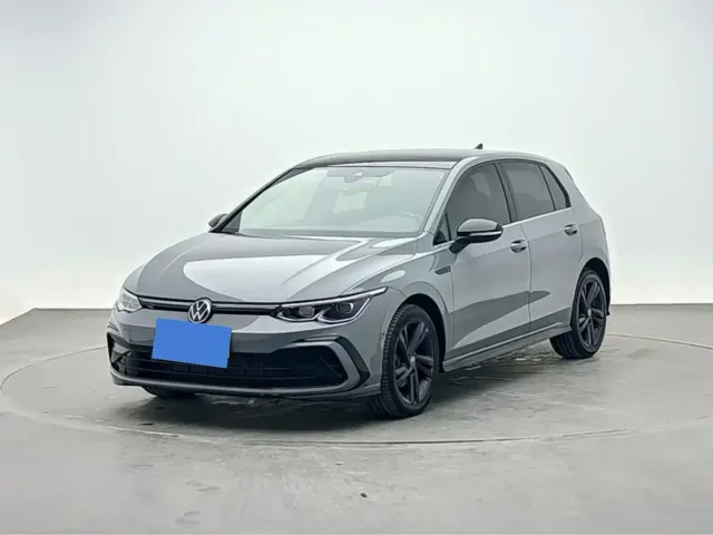 Фотография автомобиля — Volkswagen Golf