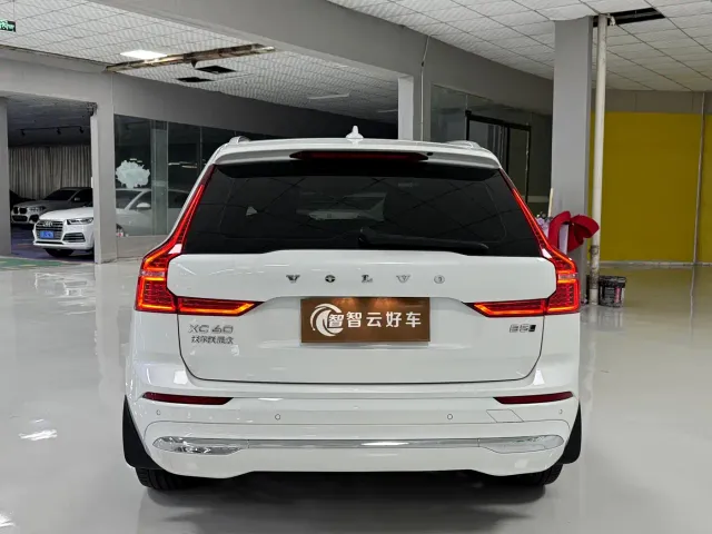 Volvo Volvo XC60 2024 B5 AWD Zhiyuan Luxury Edition — Фото автомобиля 8