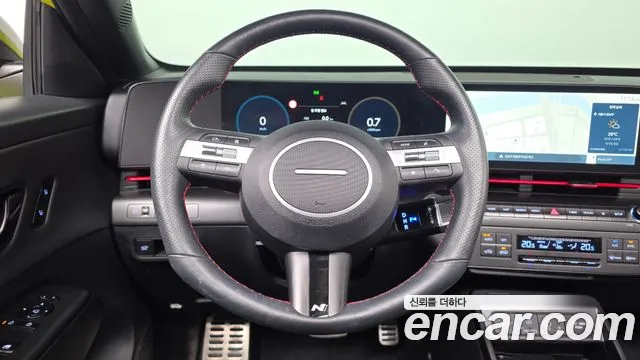 Hyundai Kona Kona (SX2) Бензин 1.6 турбо 2WD — Фото автомобиля 13