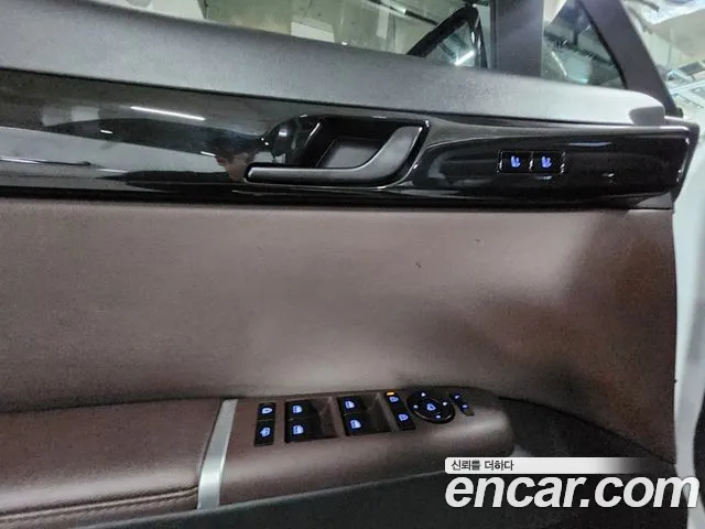Hyundai Grandeur Grandeur (GN7) — Фото автомобиля 11