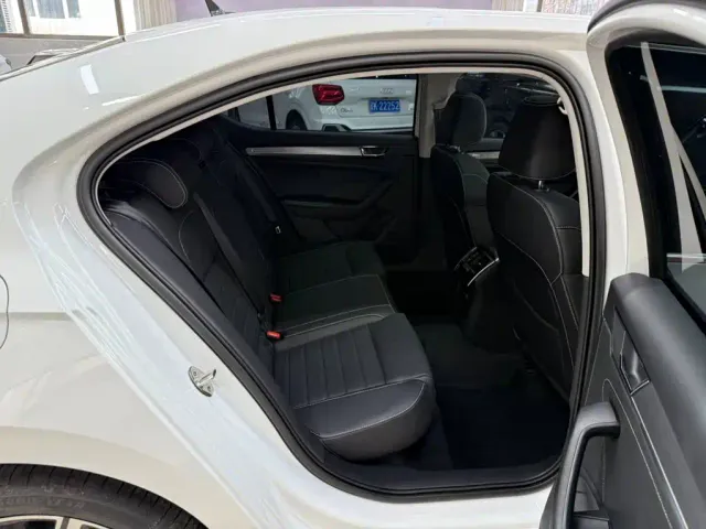 Skoda Superb — Фото автомобиля 22