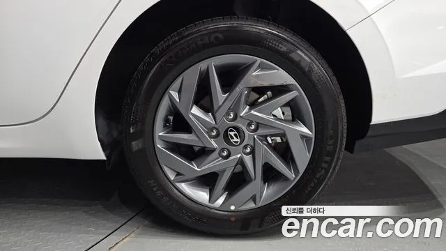 Hyundai AVANTE Новый Avante (CN7) — Фото автомобиля 19