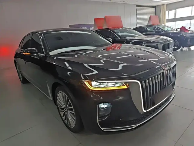 Hongqi H9 — Фото автомобиля 3
