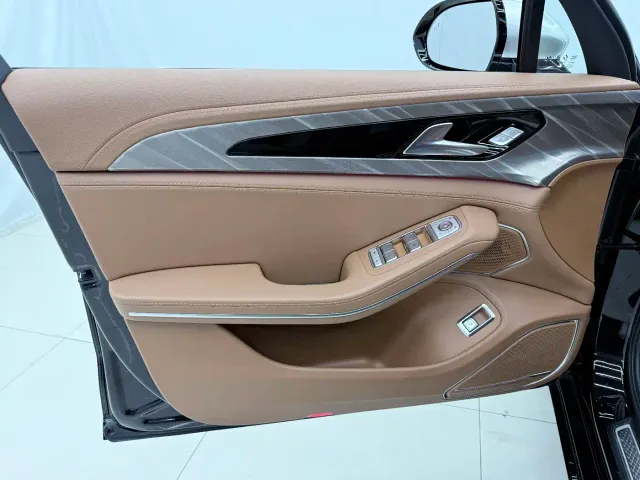 Hongqi H9 — Фото автомобиля 17