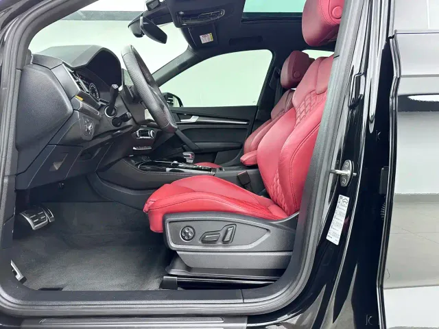 Audi SQ5 — Фото автомобиля 5