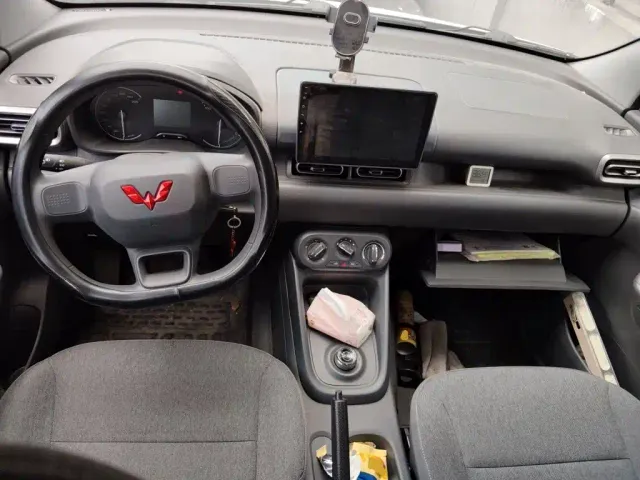 Wuling Hongguang — Фото автомобиля 5