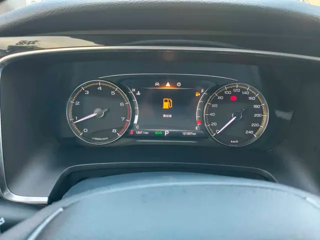 GAC Trumpchi M8 — Фото автомобиля 15