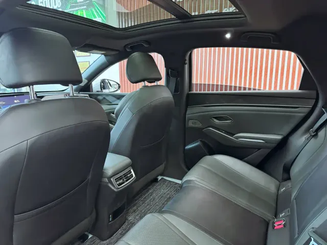 BYD Qin L — Фото автомобиля 9