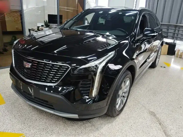 Фотография автомобиля — Cadillac XT4