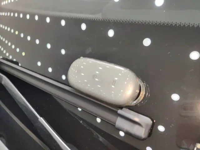 Li Auto L8 — Фото автомобиля 8