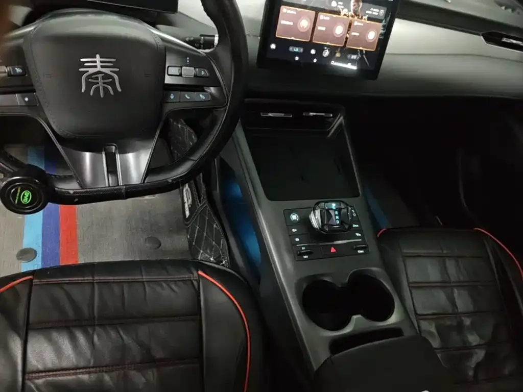BYD Qin PLUS 2025 DM-i Smart Drive 55KM Leader — Фото автомобиля 5
