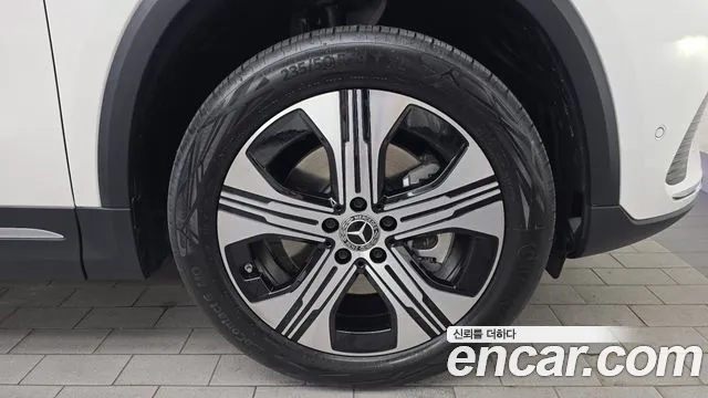 Mercedes-Benz EQA — Фото автомобиля 20