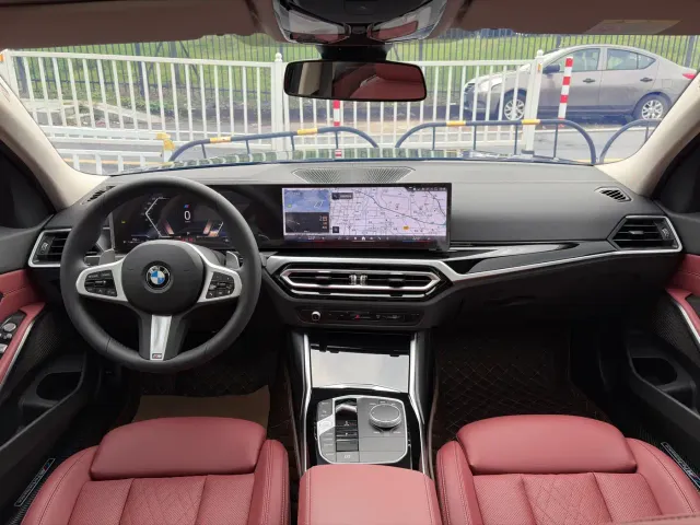 BMW 3 Series — Фото автомобиля 12